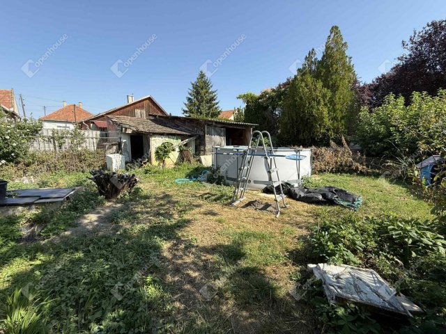 Eladó családi ház, Monoron 27 M Ft, 3 szobás