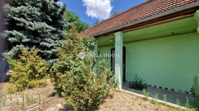 Eladó családi ház, Tóalmáson 24.9 M Ft, 1 szobás