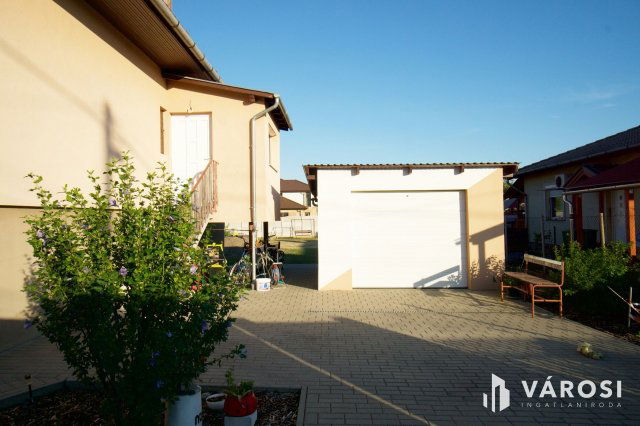 Eladó családi ház, Budapesten, XVIII. kerületben 150 M Ft