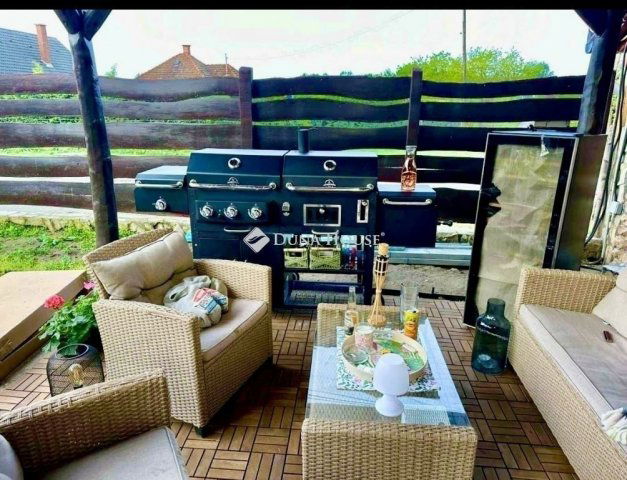 Eladó családi ház, Pilisen 72.5 M Ft, 5 szobás