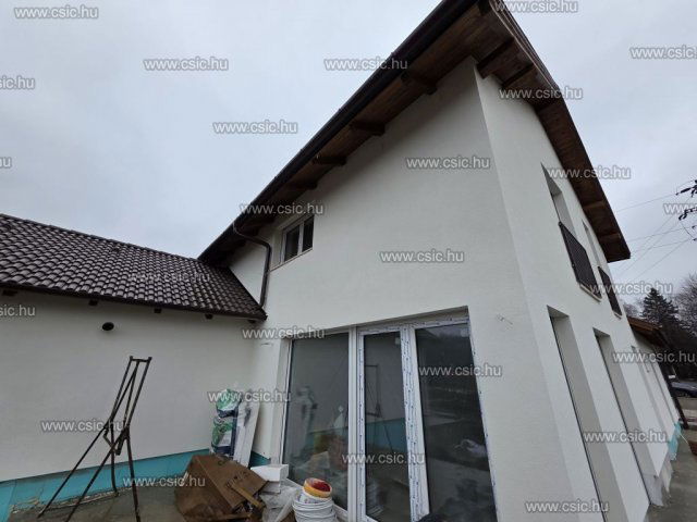 Eladó ikerház, Tahitótfalun 99.9 M Ft, 5 szobás