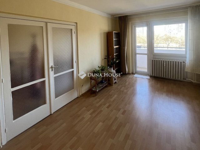 Eladó panellakás, Budapesten, III. kerületben 65 M Ft, 2 szobás