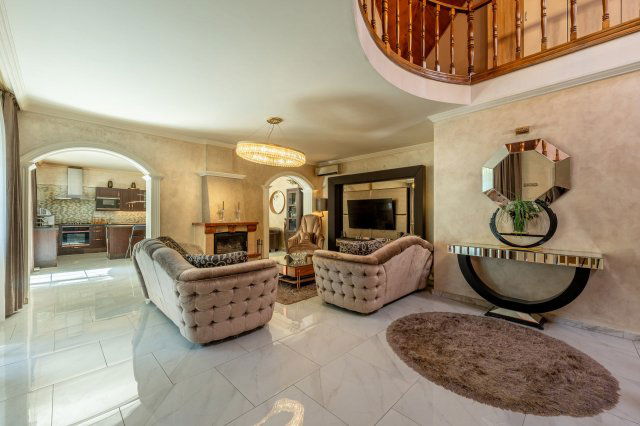 Eladó családi ház, Budapesten, XVI. kerületben 199.9 M Ft