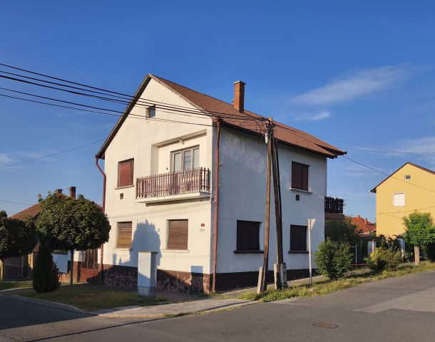 Eladó családi ház, Zalaegerszegen 74.99 M Ft, 6 szobás