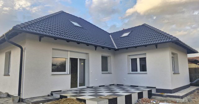 Eladó családi ház, Gyálon 149 M Ft, 4 szobás