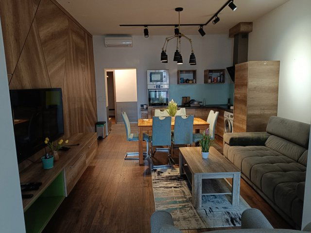 Kiadó téglalakás, albérlet, Szegeden, Tisza Lajos körúton