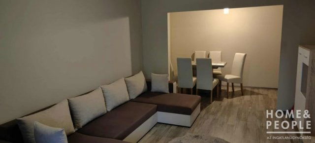 Eladó téglalakás, Szegeden 55.9 M Ft, 2 szobás