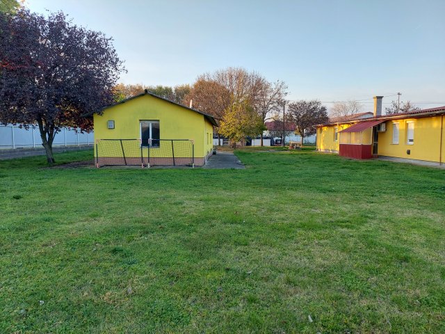 Eladó mezogazdasagi ingatlan, Újszászon 64.9 M Ft, 4 szobás