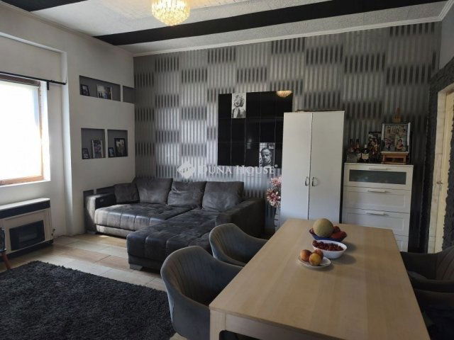 Eladó családi ház, Dunaharasztin 90 M Ft, 5 szobás