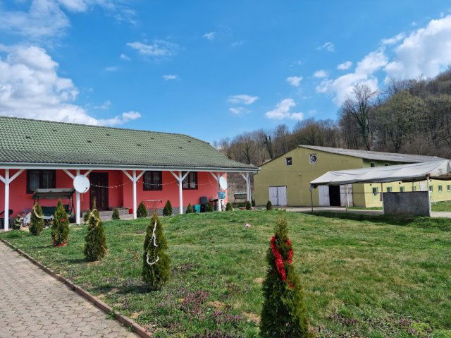 Eladó ipari ingatlan, Komlón 85 M Ft, 2+4 szobás