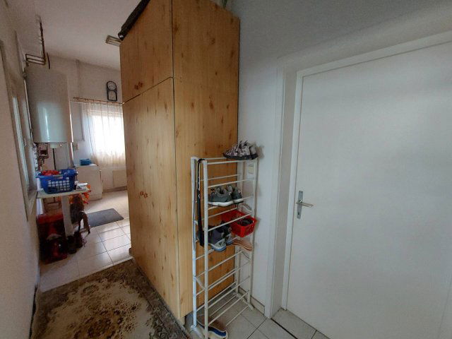 Eladó családi ház, Táton 79.8 M Ft, 3+1 szobás