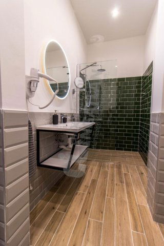 Kiadó téglalakás, albérlet, VI. kerületben, Dessewffy utcában