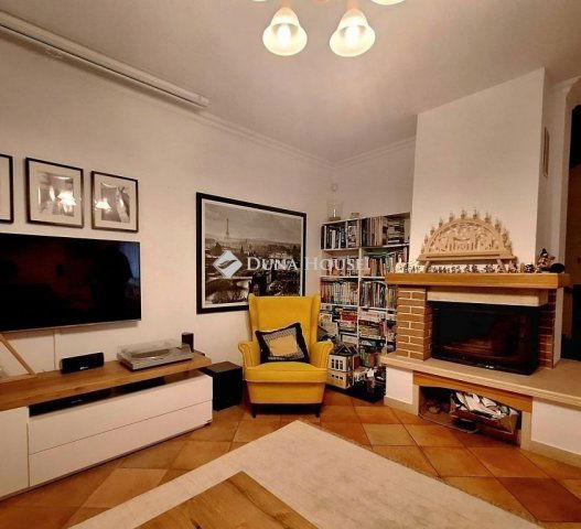 Eladó családi ház, Nagykovácsiban 199.9 M Ft, 4 szobás