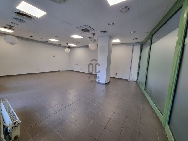 Kiadó ipari ingatlan, Nyíregyházán 120 E Ft / hó