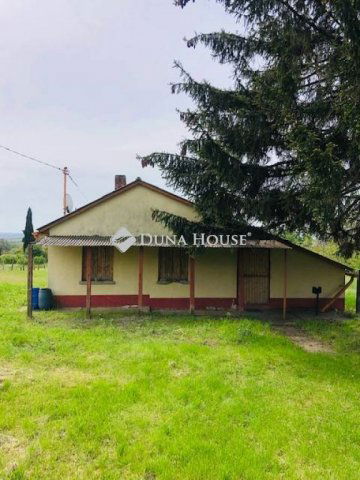 Eladó családi ház, Pécsett, Sarkos dűlőn 3.99 M Ft, 1 szobás