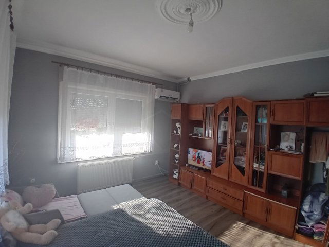 Eladó családi ház, Besenyőtelken 23 M Ft, 3 szobás