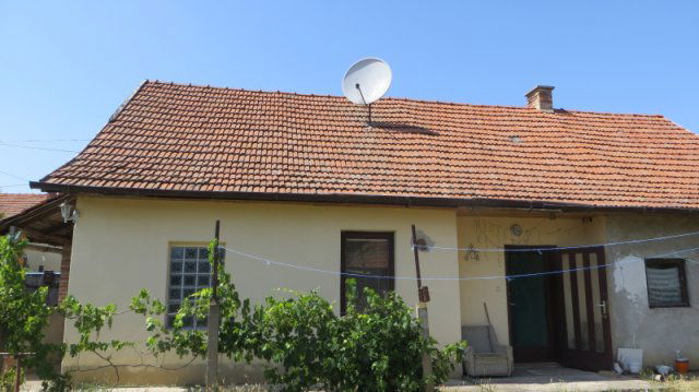 Eladó családi ház, Békéscsabán 19.9 M Ft, 1+2 szobás