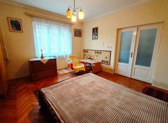 Eladó családi ház, Dévaványán 15.9 M Ft, 3 szobás
