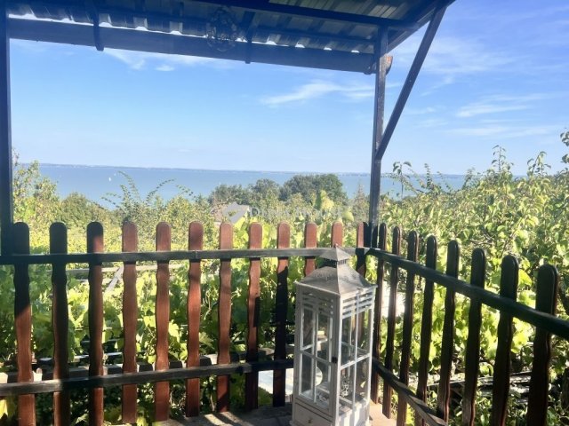 Eladó nyaraló, Alsóörsön 68 M Ft, 3 szobás