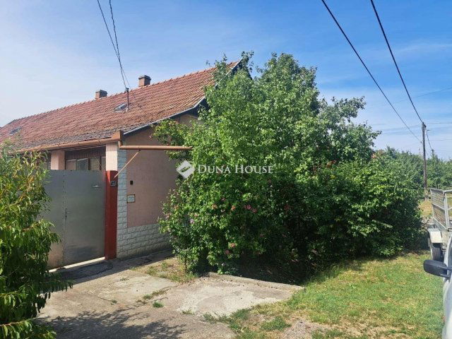 Eladó családi ház, Szentesen 39.9 M Ft, 3 szobás