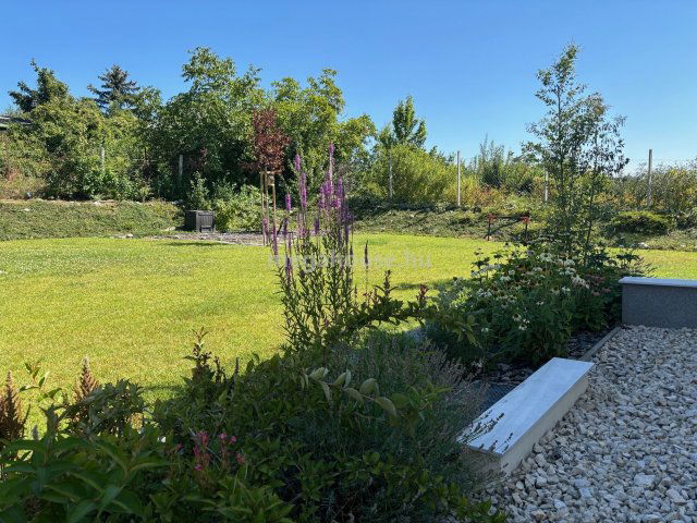 Eladó téglalakás, Budapesten, XI. kerületben 260 M Ft, 4 szobás