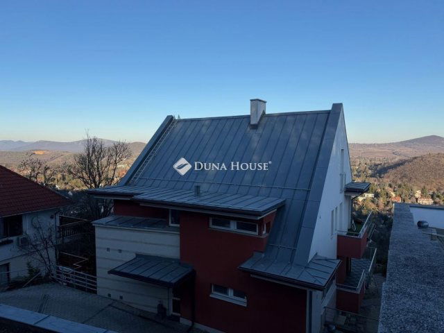 Eladó téglalakás, Budapesten, II. kerületben 140 M Ft, 3 szobás