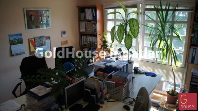 Eladó iroda, Budapesten, XII. kerületben, Németvölgyi úton