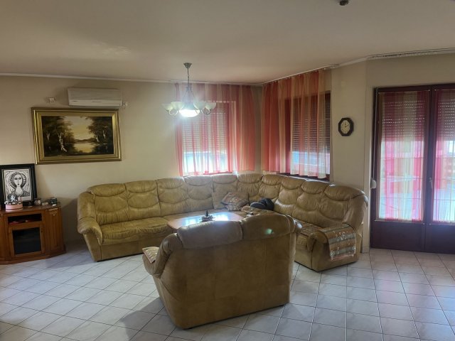 Eladó ipari ingatlan, Debrecenben 550 M Ft / költözzbe.hu