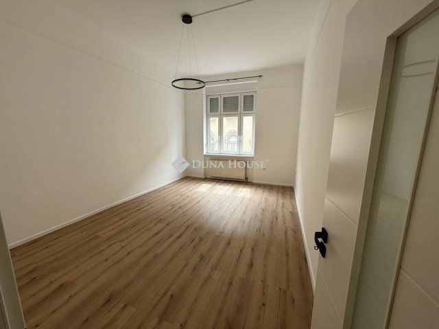 Kiadó téglalakás, albérlet, Budapesten, VIII. kerületben