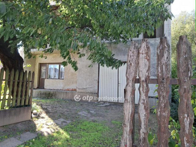Eladó családi ház, Tiszateleken 12.8 M Ft, 4 szobás