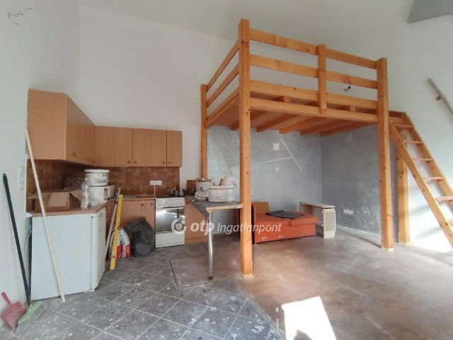 Eladó téglalakás, Budapesten, IX. kerületben 68.9 M Ft, 2 szobás