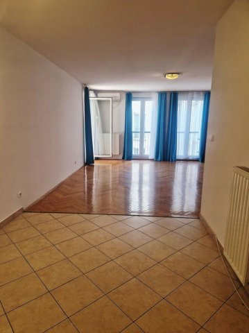 Kiadó téglalakás, albérlet, V. kerületben, Vadász utcában