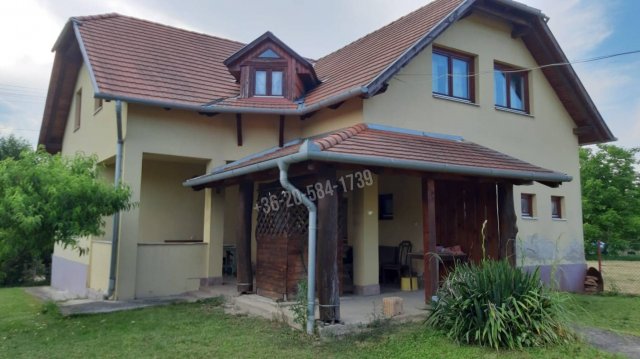 Eladó családi ház, Mikekarácsonyfán 24.7 M Ft, 5 szobás
