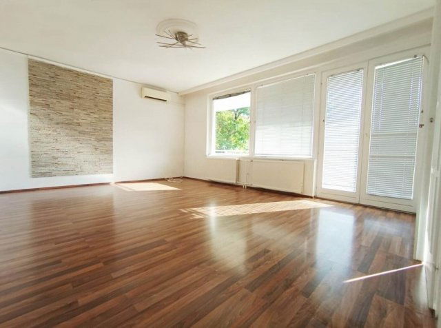 Kiadó téglalakás, albérlet, II. kerületben, Pasaréti úton