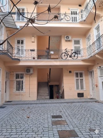 Eladó téglalakás, VII. kerületben, Wesselényi utcában