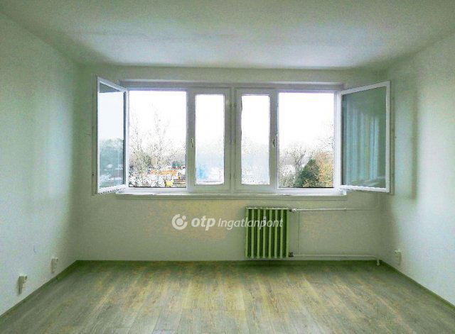 Eladó panellakás, Budapesten, XXI. kerületben 44.6 M Ft, 1 szobás