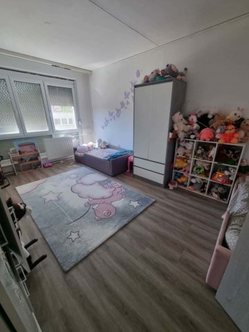 Eladó panellakás, Kaposváron 59 M Ft, 3+1 szobás