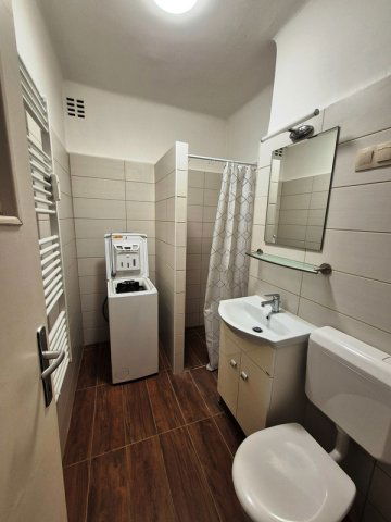 Kiadó téglalakás, albérlet, Pécsett 150 E Ft / hó, 1 szobás