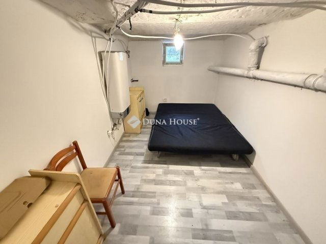 Eladó téglalakás, Budapesten, XVIII. kerületben 27 M Ft