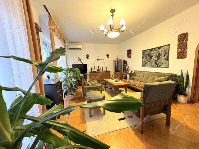 Eladó családi ház, Debrecenben 105 M Ft, 4 szobás