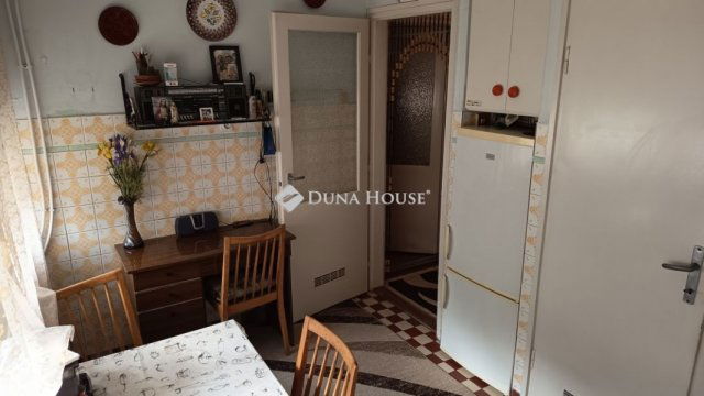 Eladó téglalakás, Kecskeméten 43.9 M Ft, 2 szobás