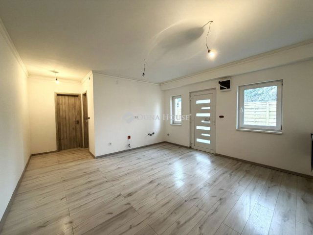 Eladó téglalakás, Budapesten, XVIII. kerületben 47.9 M Ft