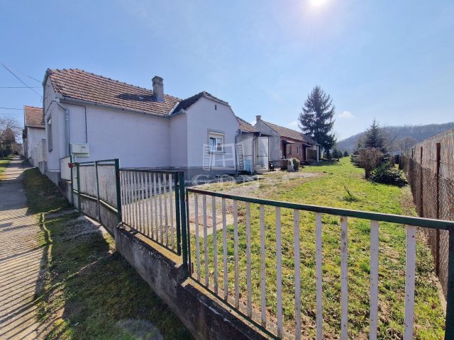 Eladó családi ház, Söjtörön 18.5 M Ft, 3 szobás