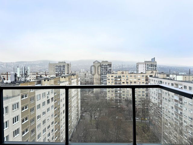 Eladó téglalakás, Budapesten, III. kerületben 65.99 M Ft