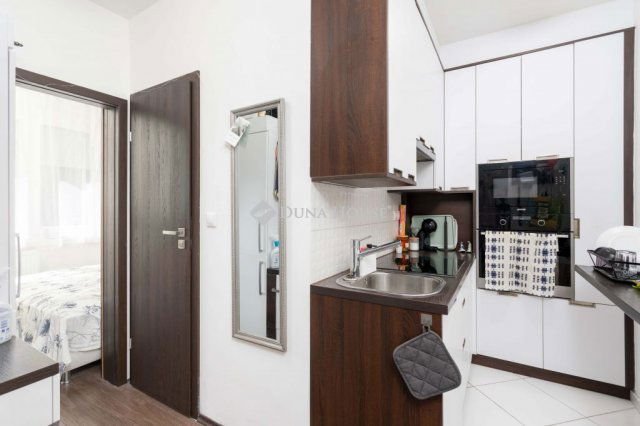 Eladó téglalakás, Mosonmagyaróváron 34.99 M Ft, 2 szobás