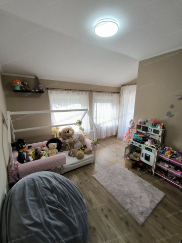 Eladó téglalakás, Siófokon 74.49 M Ft, 4 szobás