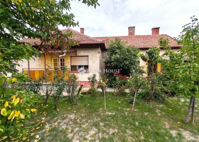 Eladó családi ház, Békésen 42.9 M Ft, 3 szobás