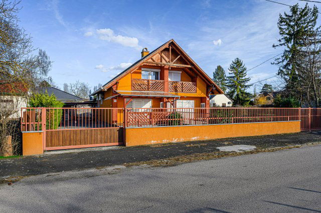 Eladó ikerház, Zamárdiban 84.9 M Ft, 4+1 szobás