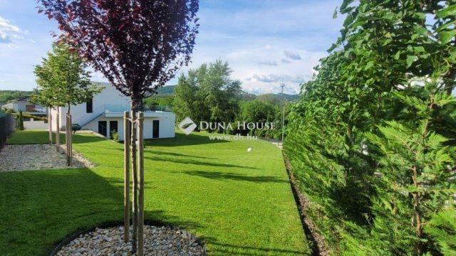 Eladó családi ház, Törökbálinton 398 M Ft, 5 szobás