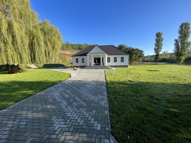 Eladó családi ház, Szellőn 125 M Ft, 5 szobás